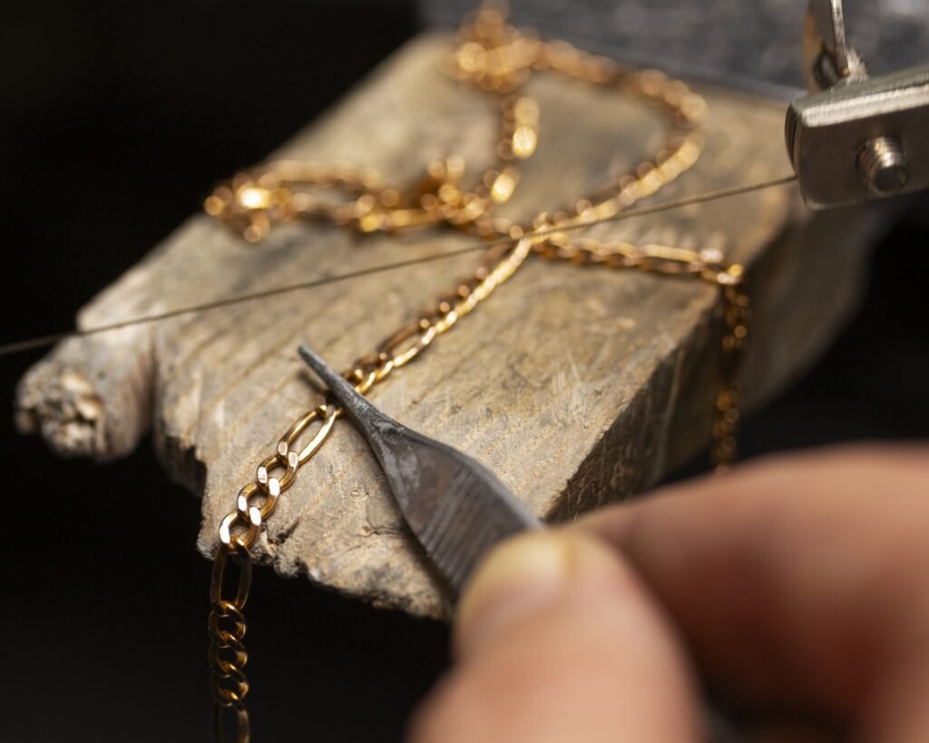 jeweler-s-hands-making-jewellery – Copy