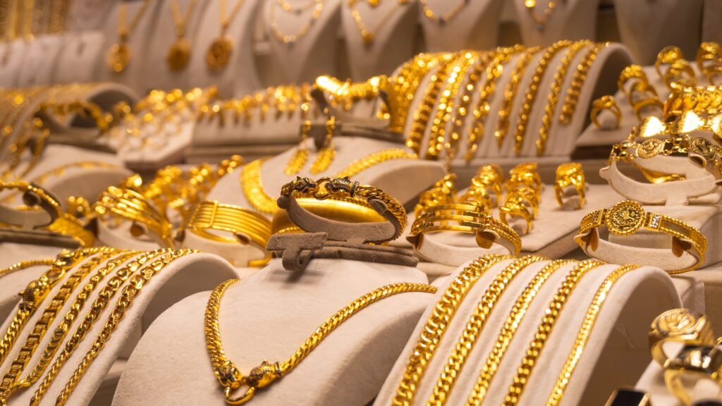 shutterstock_2414803713 – Copy (2)